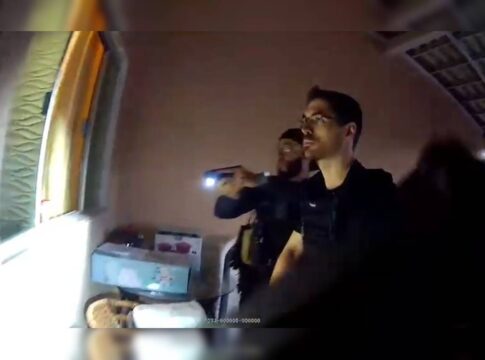 “levanta-a-mao”:-veja-momento-em-que-a-pcdf-prende-o-casal-do-crime