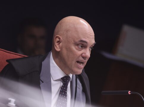 moraes-concede-liberdade-a-homem-que-o-chamou-de-“satanista”-nas-redes