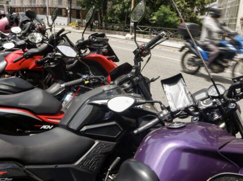 trabalhador-por-aplicativo-ganha-mais,-porem-tem-jornadas-mais-longas