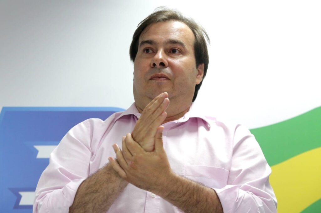 maia:-tarcisio-perdeu-favoritismo-ao-se-contaminar-pelo-bolsonarismo