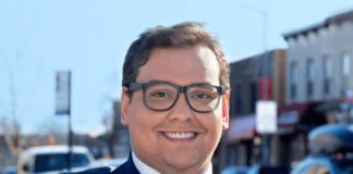 trump-concede-perdao-a-george-santos,-ex-deputado-condenado-por-fraude