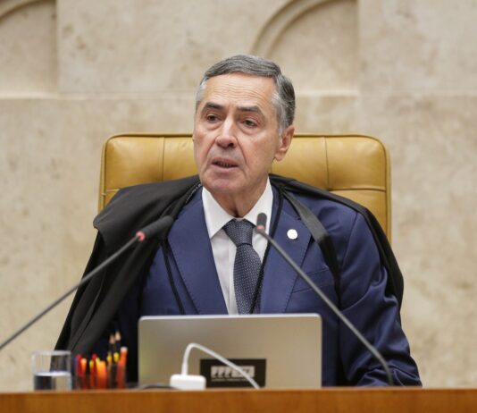 barroso-autoriza-auxilio-de-enfermeiros-em-abortos-legais-no-brasil