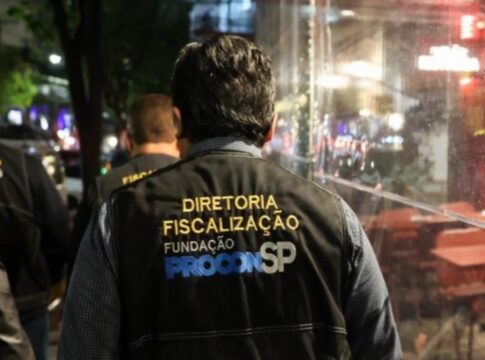 procon-encontra-garrafas-com-suspeita-de-adulteracao-em-sao-paulo