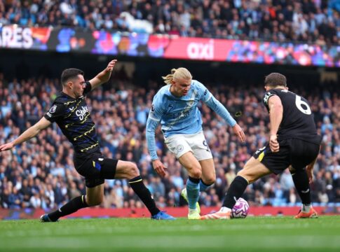 premier-league:-manchester-city-vence-everton-com-dois-gols-de-haaland
