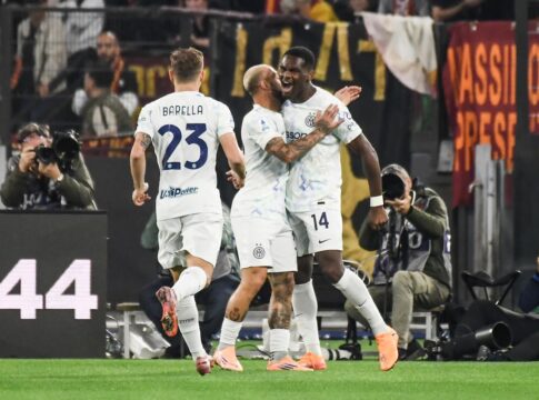 italiano:-fora-de-casa,-inter-de-milao-vence-roma-e-assume-a-lideranca