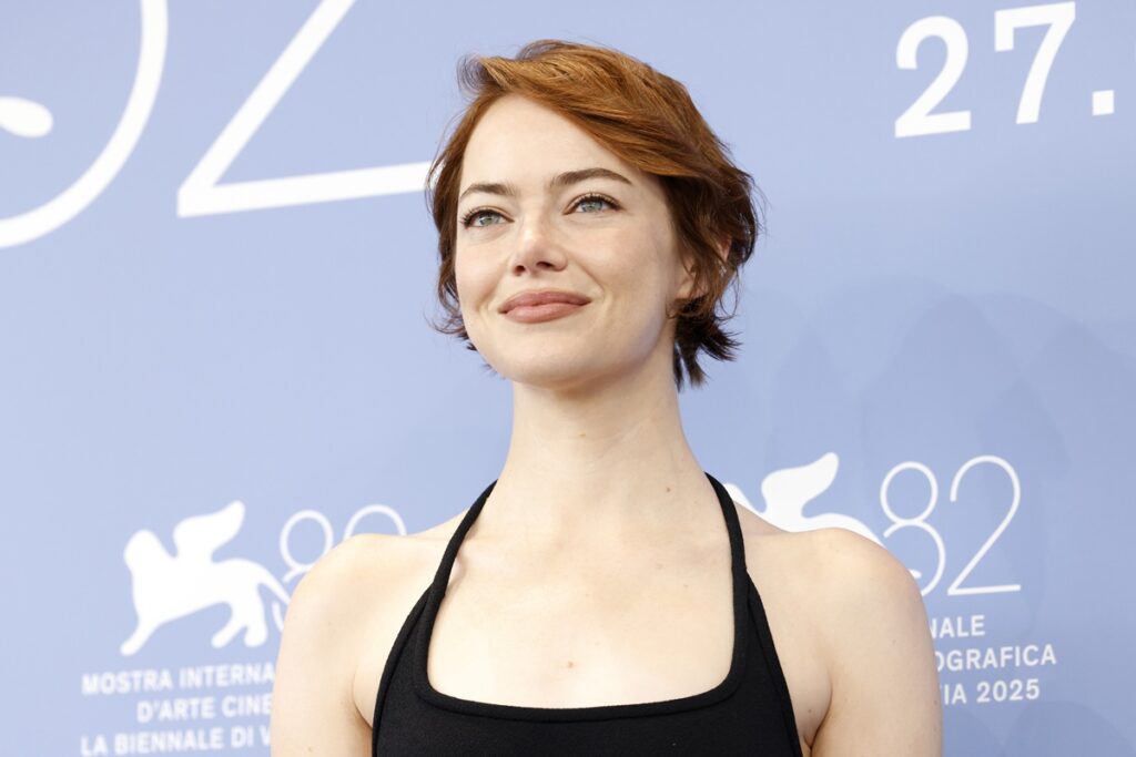so-para-carecas!-filme-com-emma-stone-tera-sessao-especial-para-calvos