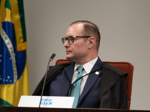 zanin-recebe-testemunhas-de-jeova-sobre-acao-de-transfusao-de-sangue