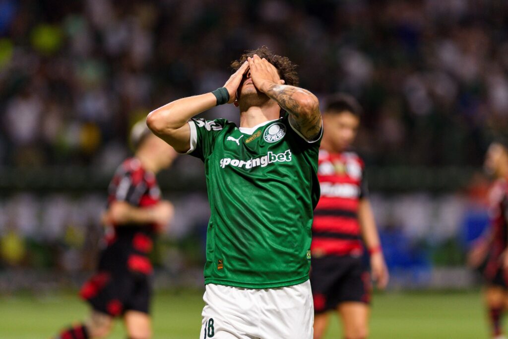 palmeiras-nao-ganha-do-flamengo-no-brasileirao-ha-8-anos.-veja-numeros