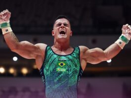 mundial-de-ginastica:-caio-souza-e-diogo-soares-se-aproximam-da-final