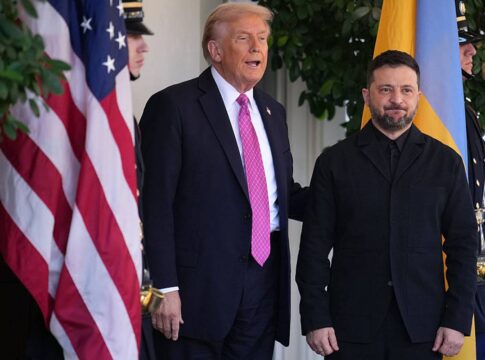 trump-pressiona-zelensky-e-pede-que-aceite-termos-de-putin,-diz-jornal