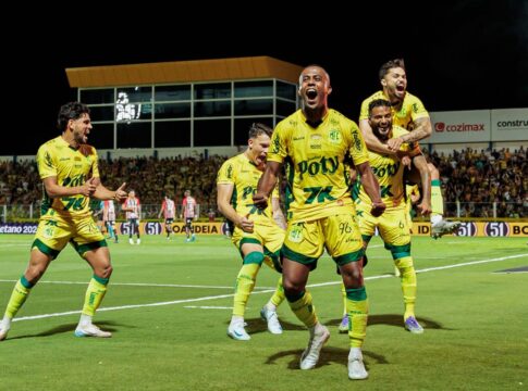 mirassol-marca-gol-relampago,-vence-sao-paulo-e-se-isola-no-g-4