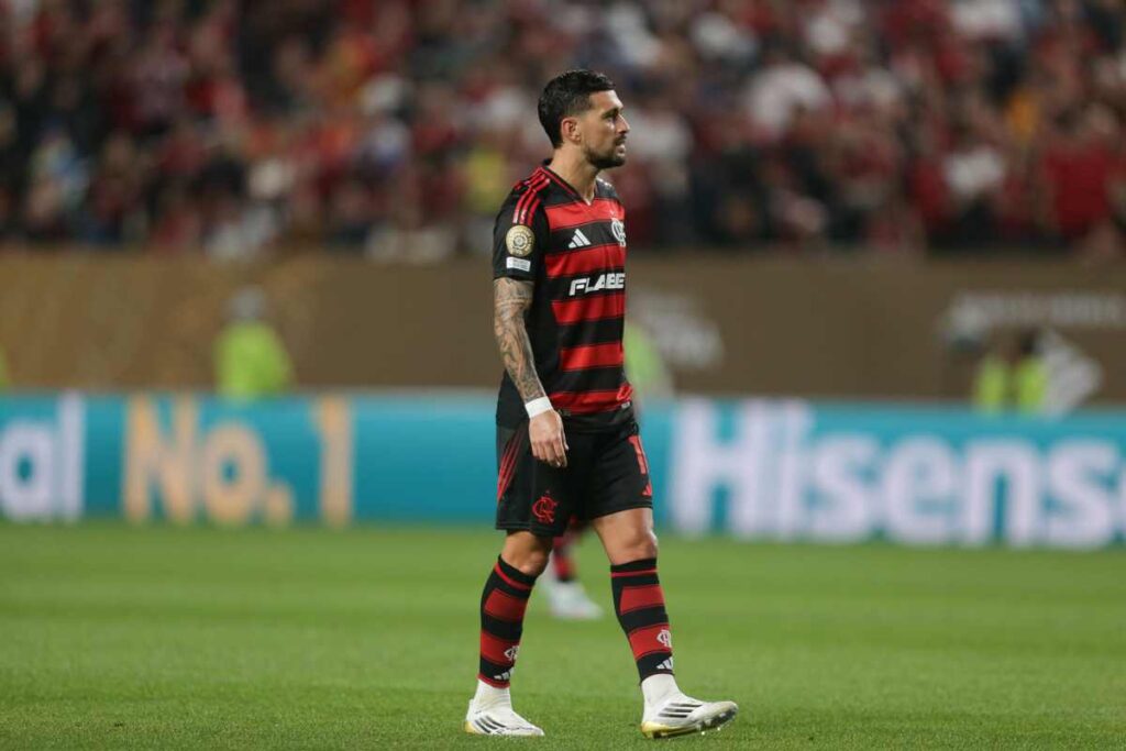 arrascaeta-e-vitima-de-tentativa-de-assalto-ao-sair-do-maracana