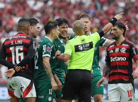 flamengo-x-palmeiras:-cbf-divulga-audio-do-var-em-possivel-penalti
