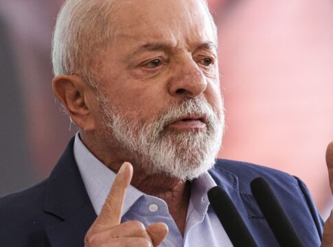lula-chama-america-latina-de-zona-de-paz-e-critica-intervencoes