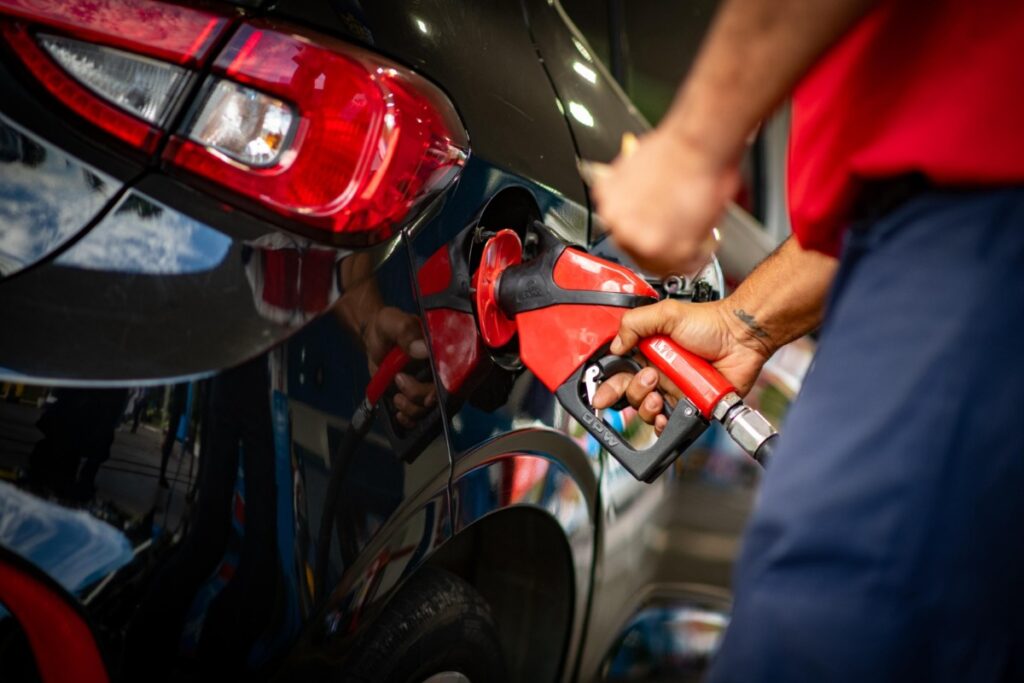 petrobras-reduz-em-4,9%-o-preco-da-gasolina-para-distribuidoras