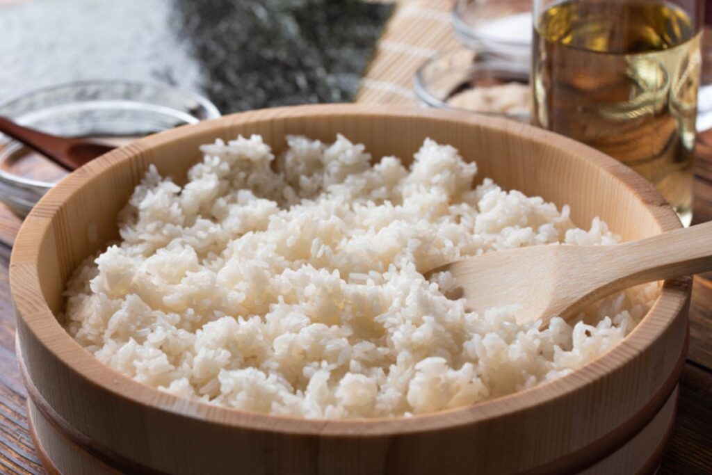 Aprenda truque com vinagre para deixar o arroz soltinho e saboroso aprenda-truque-com-vinagre-para-deixar-o-arroz-soltinho-e-saboroso