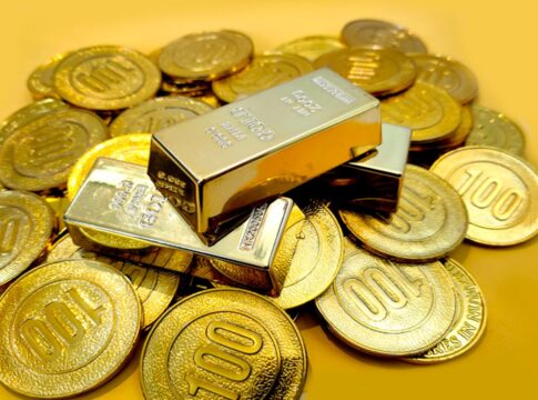 disparada:-ouro-fecha-em-alta-de-quase-3,5%-e-se-firma-a-us$-4,3-mil
