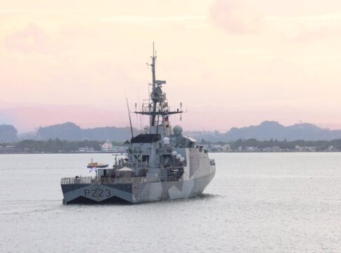navio-de-guerra-do-reino-unido-chegara-ao-brasil-na-proxima-semana