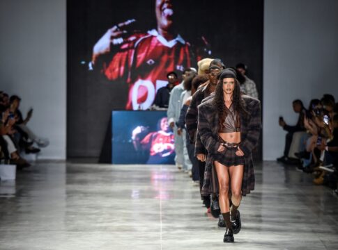dendezeiro-encerra-trilogia-no-spfw-n60-com-celebracao-a-cultura-negra