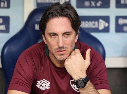 “e-goleador”,-zubeldia-defende-cano-apos-derrota-para-o-vasco