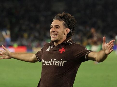 com-vitoria-no-classico,-vasco-encerra-marca-negativa-no-brasileirao