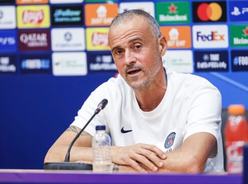 psg:-luis-enrique-defende-chevalier-e-relembra-criticas-a-donnarumma