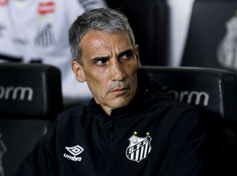 vojvoda-se-diz-decepcionado-apos-derrota-do-santos-para-o-vitoria