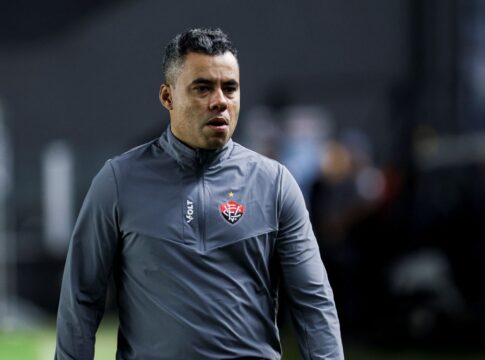 jair-ventura-exalta-resultado-e-revela-pacto-com-jogadores-do-vitoria