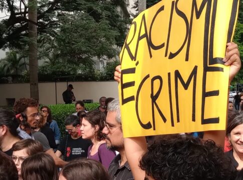 defensoria-pede-r$-759-mil-em-acao-contra-shopping-de-sp-por-racismo