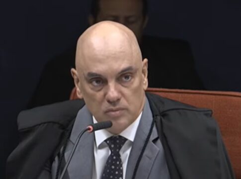 trama-golpista:-moraes-vota-em-julgamento-do-nucleo-de-desinformacao