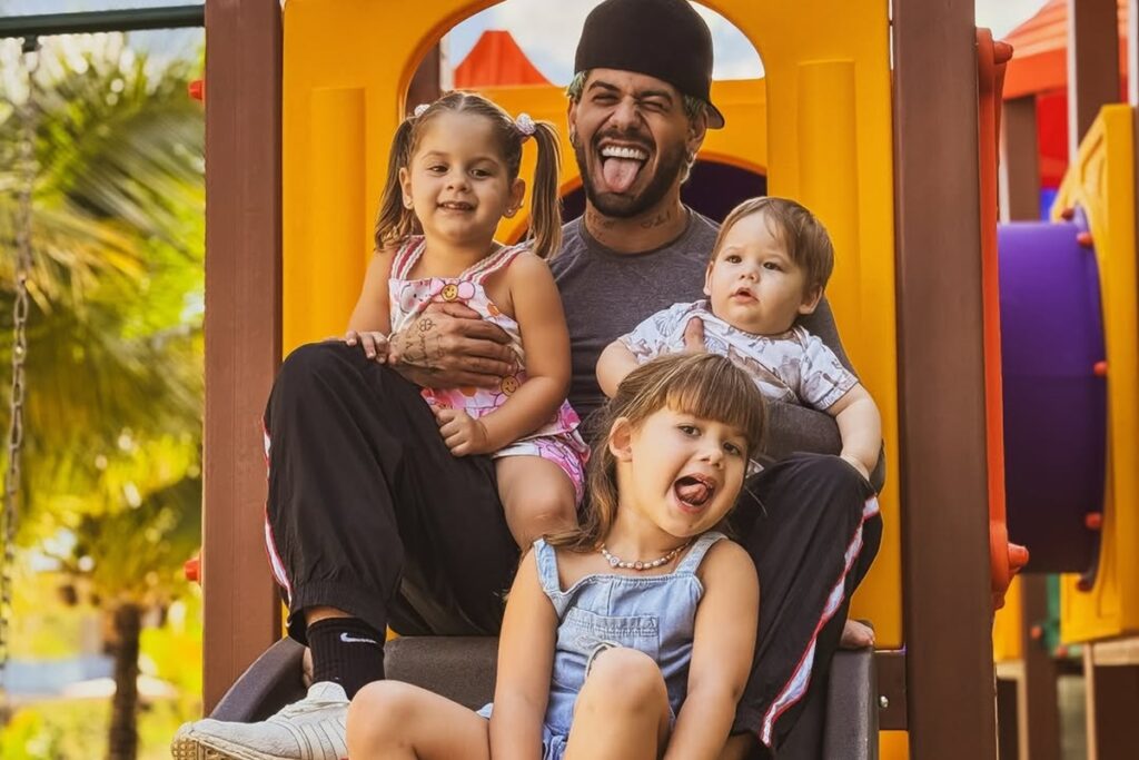 apos-confirmacao-do-namoro,-ana-castela-presenteia-filhos-de-ze-felipe