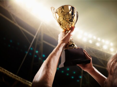 libertadores:-bet365-aponta-flamengo-a-frente-do-palmeiras-pelo-titulo