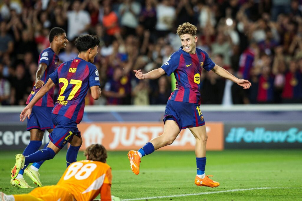fermin-lopez-faz-hat-trick-e-barcelona-goleia-olympiacos-na-champions