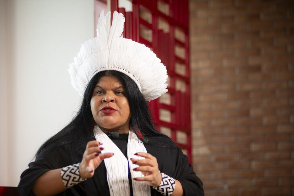 ministra-dos-povos-indigenas-planeja-sair-do-governo-apos-cop-30
