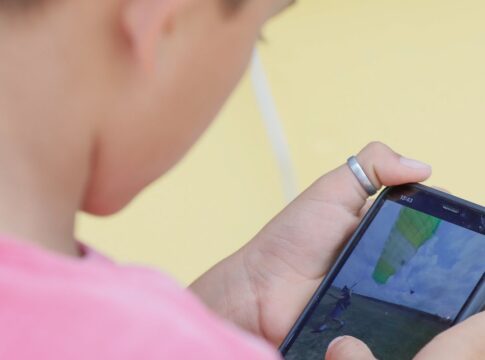 guia-auxilia-adolescentes-a-fazerem-uso-seguro-da-internet