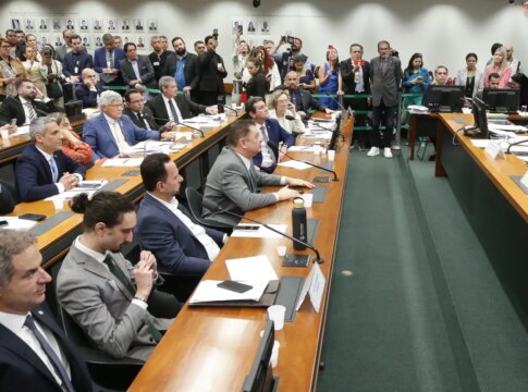 conselho-de-etica-arquiva-representacao-contra-eduardo-bolsonaro