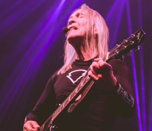 sergio-hinds-leva-sua-guitarra-lendaria-para-o-estilo-brasil