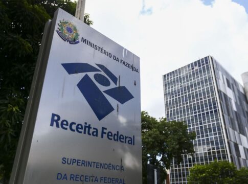 uniao-arrecada-r$-216-bilhoes-em-setembro,-maior-valor-desde-2000