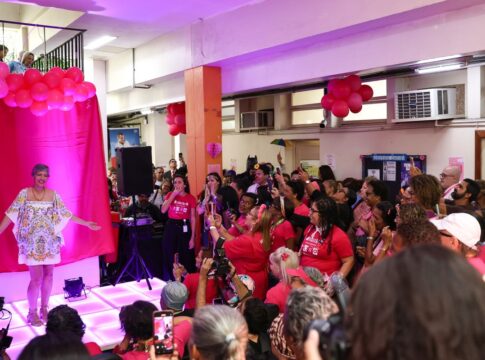 inca-promove-autoestima-de-pacientes-em-celebracao-do-outubro-rosa