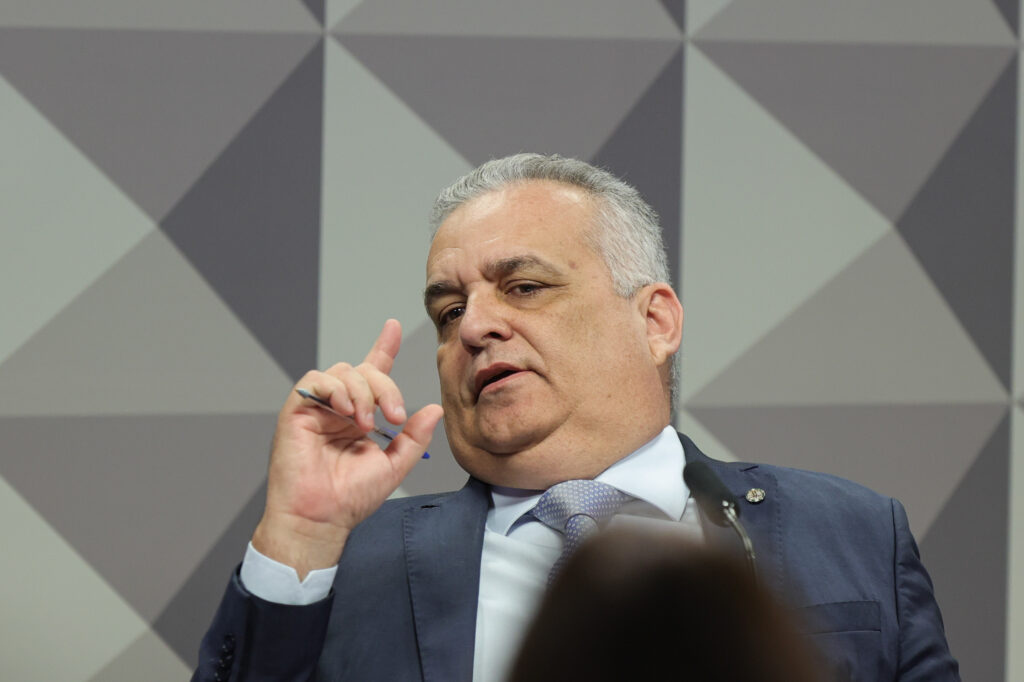 moraes-autoriza-visita-do-relator-da-cpmi-do-inss-a-bolsonaro