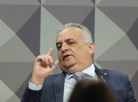 moraes-autoriza-visita-do-relator-da-cpmi-do-inss-a-bolsonaro