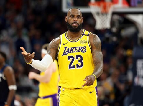 lebron-vira-mentor-dos-lakers-durante-recuperacao-de-lesao