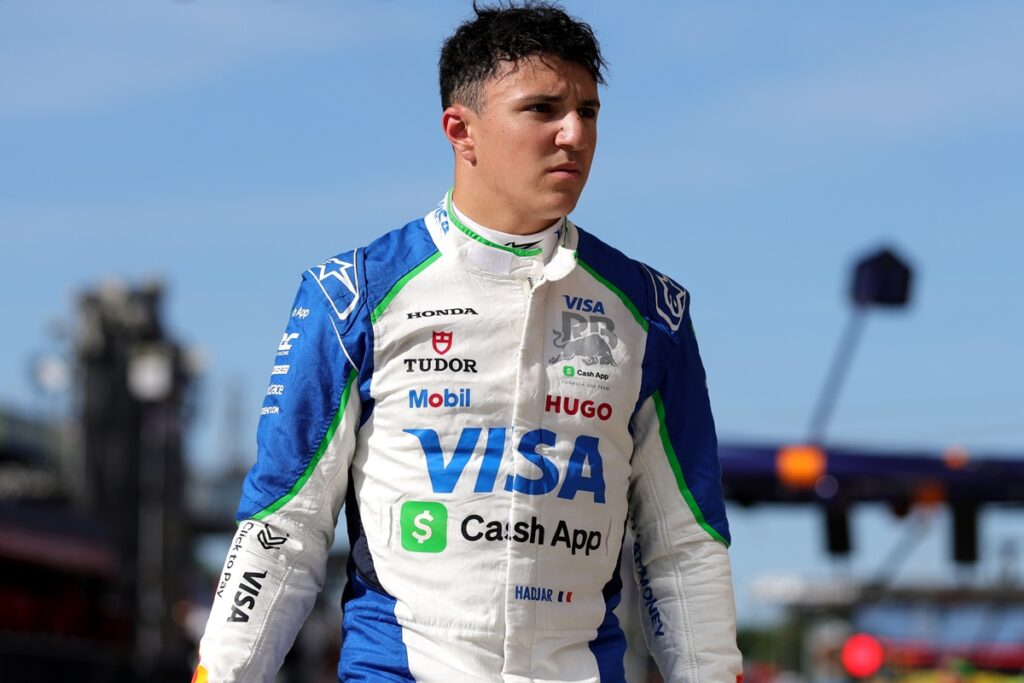 novato-na-f1-critica-especulacao-sobre-futuro-na-red-bull:-“irritante”