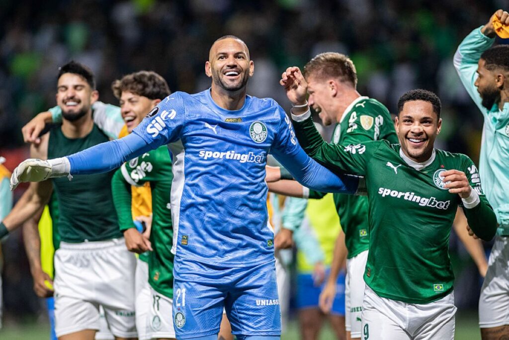 na-libertadores,-palmeiras-e-ldu-se-enfrentam-pela-1a-vez-em-mata-mata