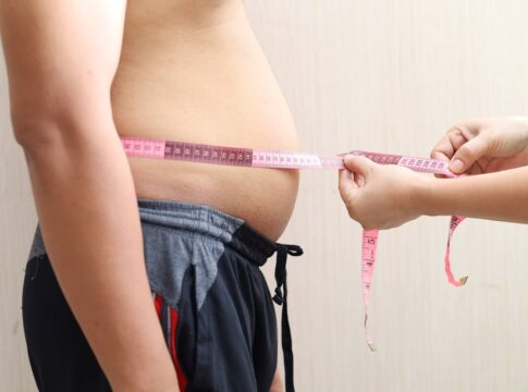 pular-esta-refeicao-pode-aumentar-a-barriga-e-elevar-o-colesterol