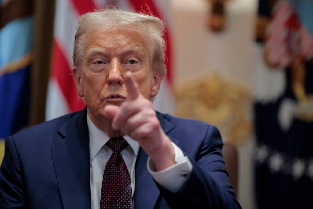 trump-usa-site-da-casa-branca-para-atacar-biden,-obama-e-clinton