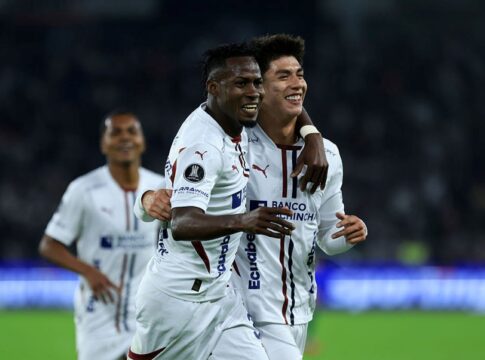 ldu-atropela-palmeiras-e-vence-ida-da-semifinal-da-libertadores