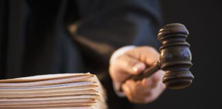 idosa-que-chegou-em-brasilia-32-horas-apos-o-previsto-sera-indenizada