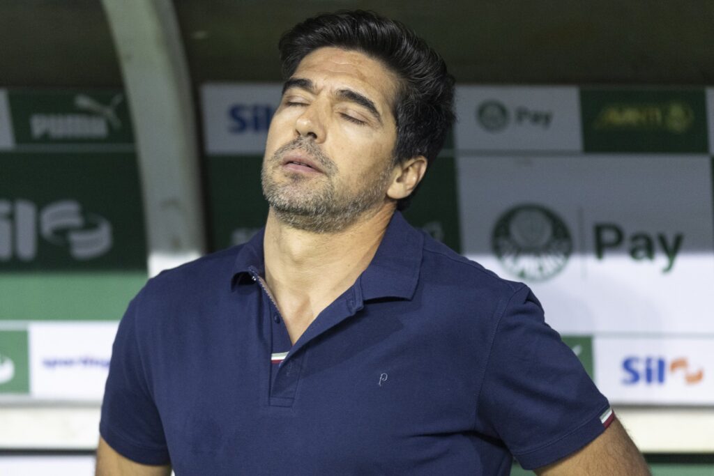 abel-mostra-confianca-apos-derrota-do-palmeiras:-“temos-90-minutos”