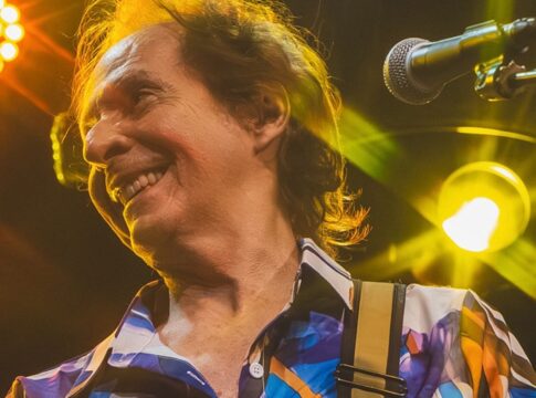 beto-guedes-leva-hinos-inconfundiveis-ao-festival-estilo-brasil